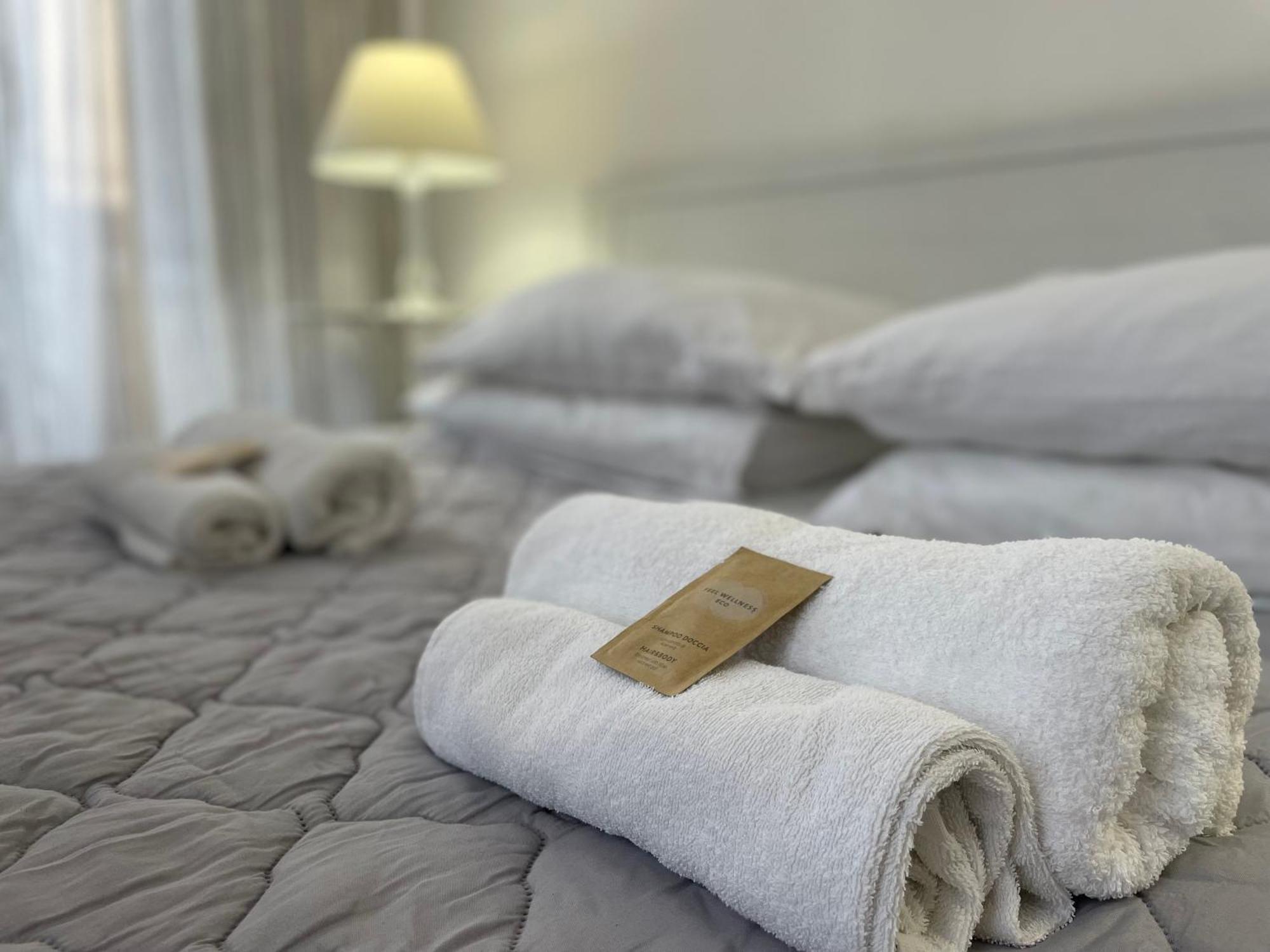 Bb Essenze Bed & Breakfast Palermo Dış mekan fotoğraf