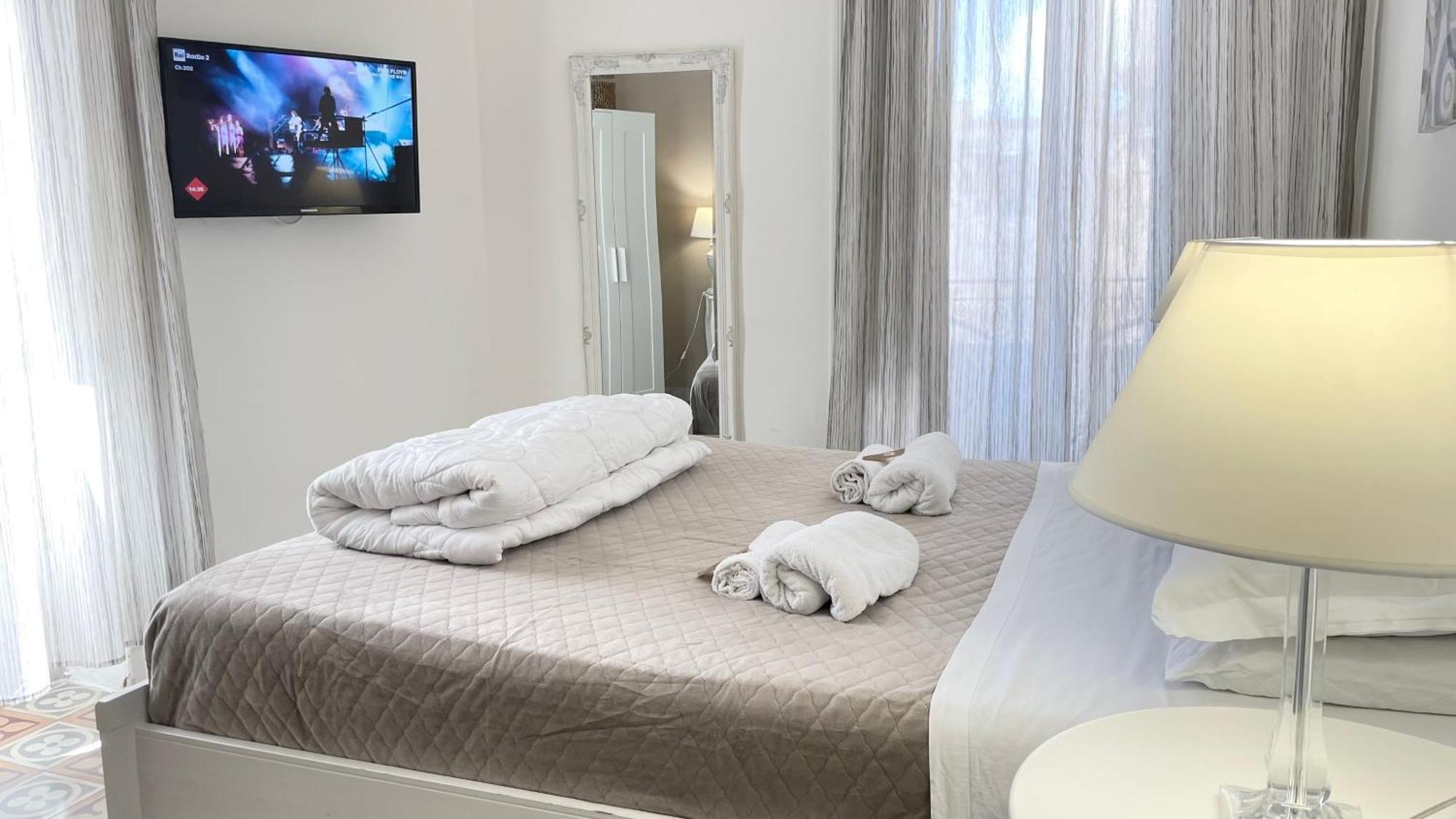 Bb Essenze Bed & Breakfast Palermo Dış mekan fotoğraf