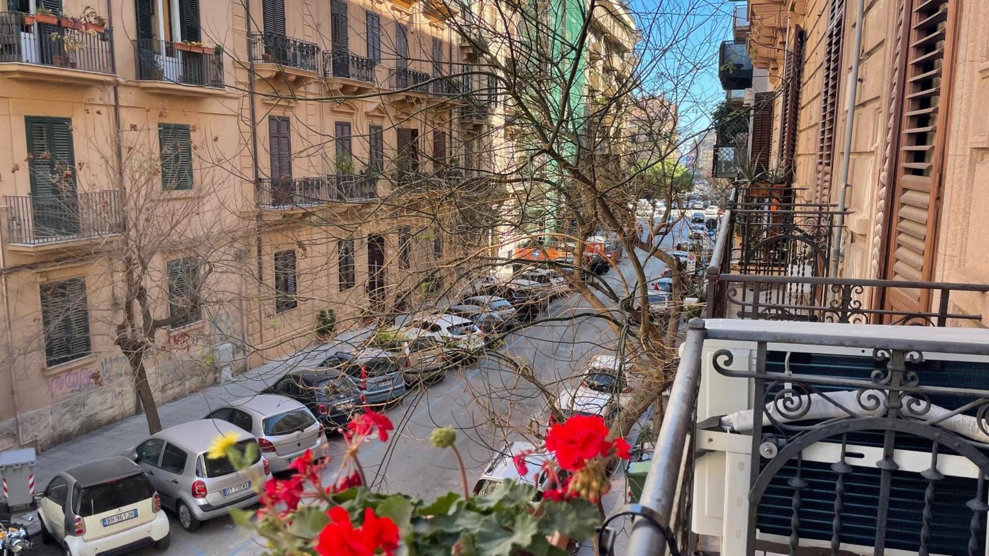 Bb Essenze Bed & Breakfast Palermo Dış mekan fotoğraf