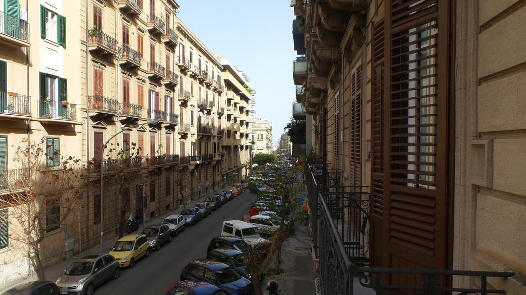 Bb Essenze Bed & Breakfast Palermo Dış mekan fotoğraf