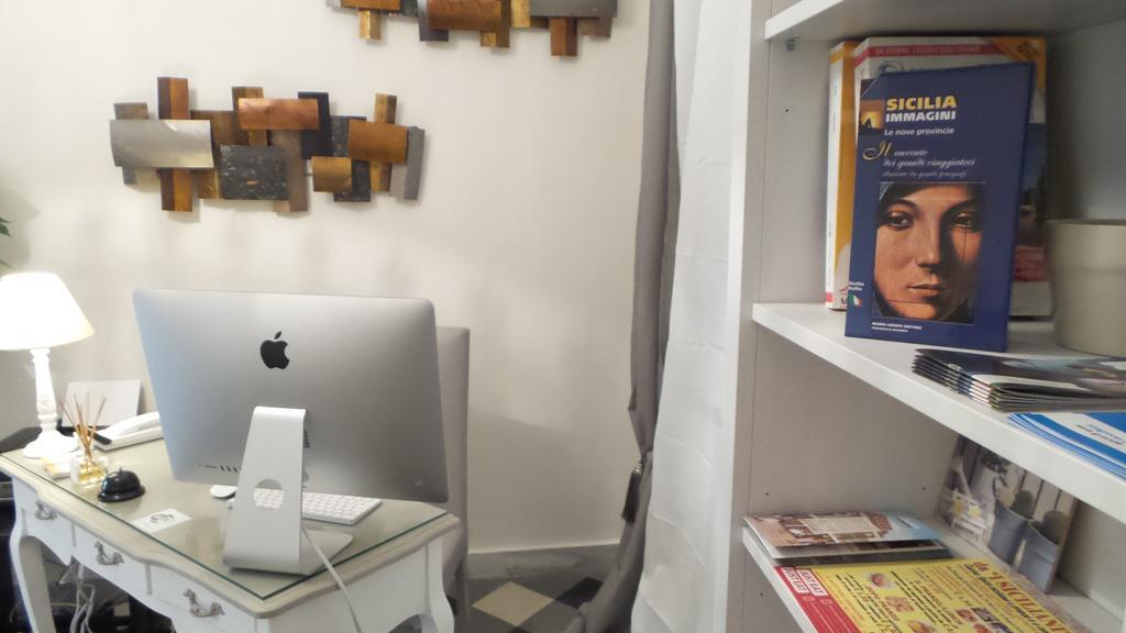 Bb Essenze Bed & Breakfast Palermo Dış mekan fotoğraf