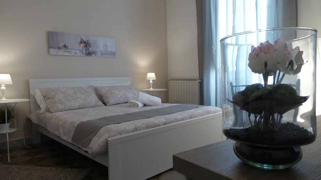 Bb Essenze Bed & Breakfast Palermo Dış mekan fotoğraf