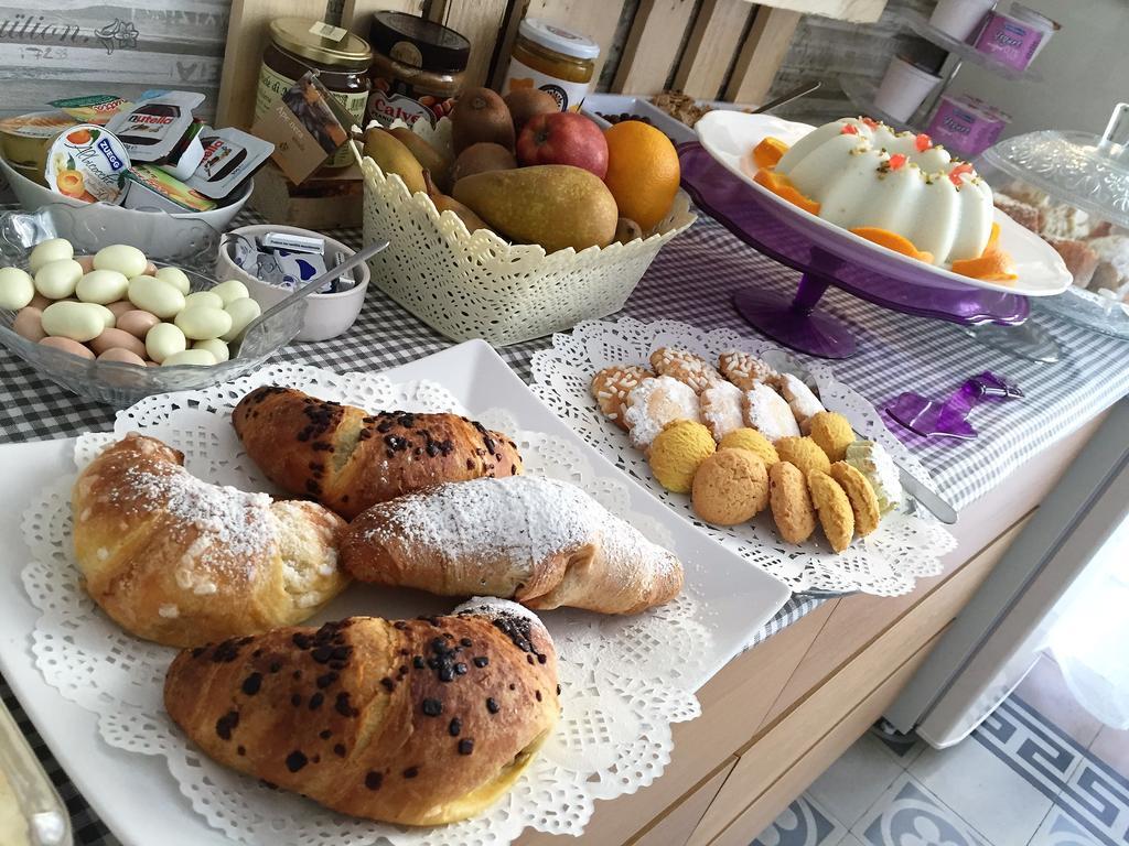Bb Essenze Bed & Breakfast Palermo Dış mekan fotoğraf