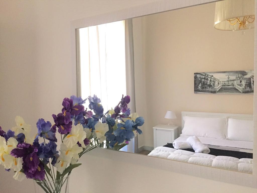 Bb Essenze Bed & Breakfast Palermo Dış mekan fotoğraf
