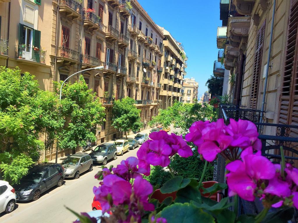Bb Essenze Bed & Breakfast Palermo Dış mekan fotoğraf