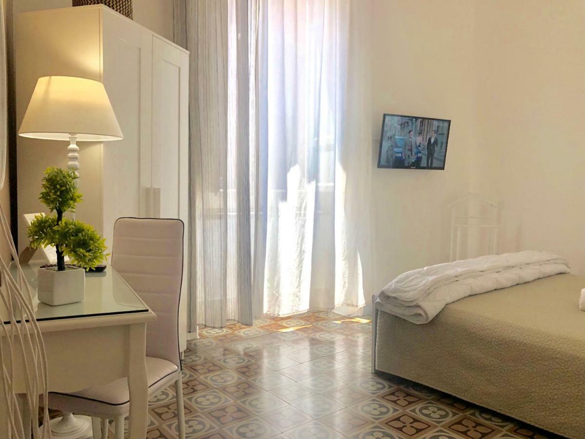 Bb Essenze Bed & Breakfast Palermo Dış mekan fotoğraf